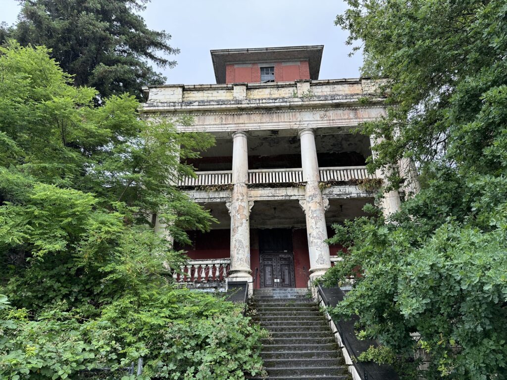 One of the oldest buildings in the complex. Note the ominously reinforced door with a big metal lock on it.