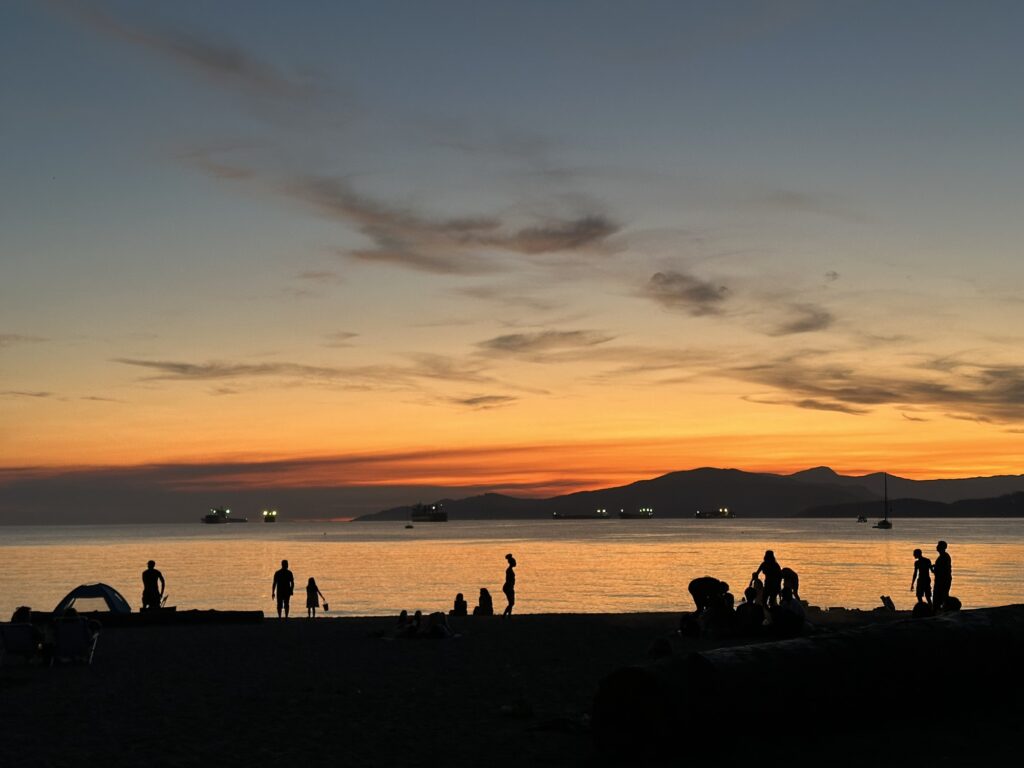 A sunset on Kits Beach