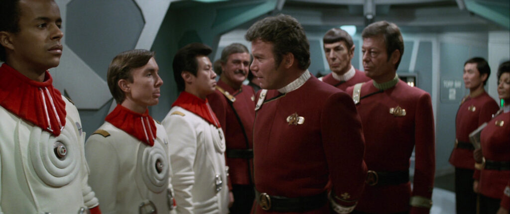 Captain Kirk speaks to some random crew member for apparently no reason... EXCEPT OF COURSE IT PAYS OFF LATER OH MY GOD WE DIDN'T SEE THIS COMING