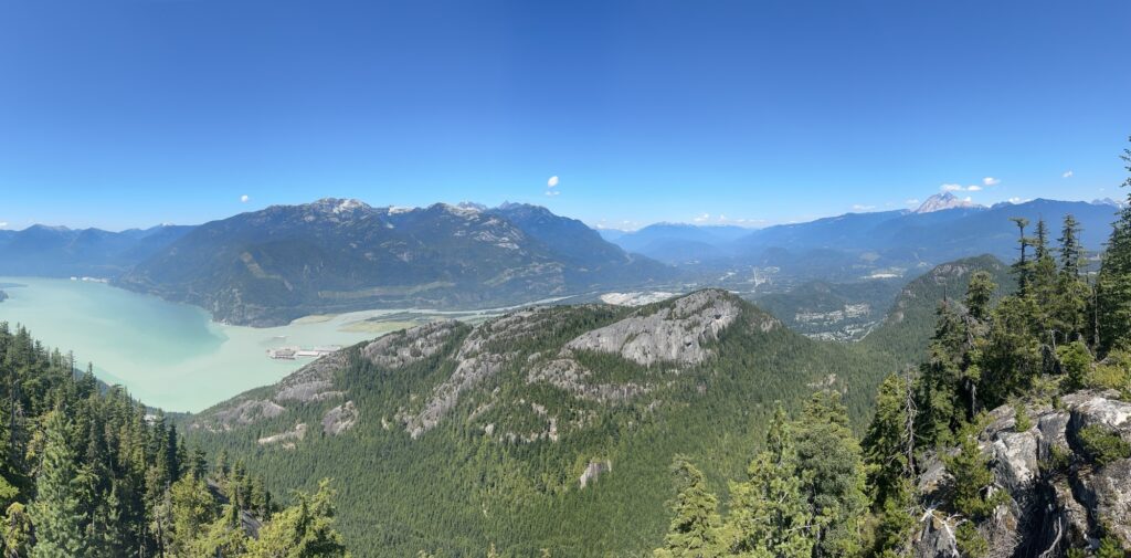 Panorama photo of the Howe Sound and the Stawamus Chief mountain